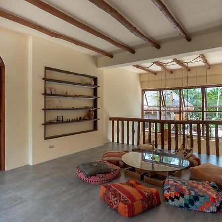 Vedya Boutique Hostel เจเนอรัลลูนา ภายนอก รูปภาพ