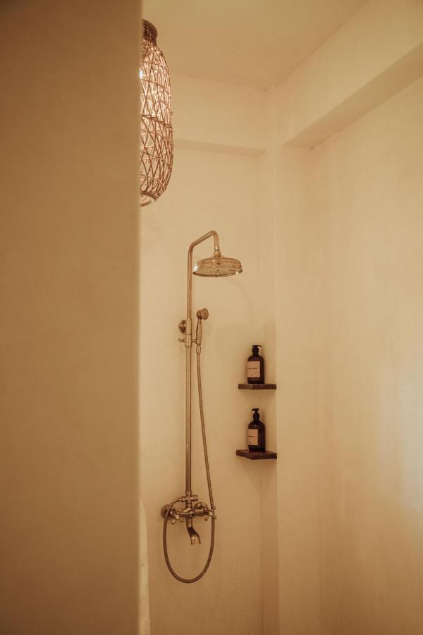 Vedya Boutique Hostel เจเนอรัลลูนา ภายนอก รูปภาพ