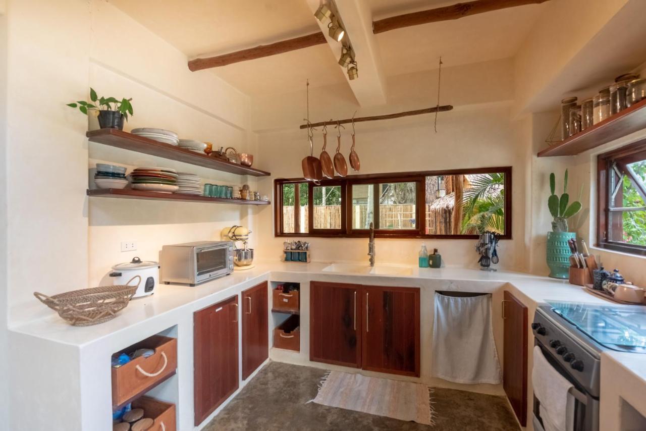 Vedya Boutique Hostel เจเนอรัลลูนา ภายนอก รูปภาพ