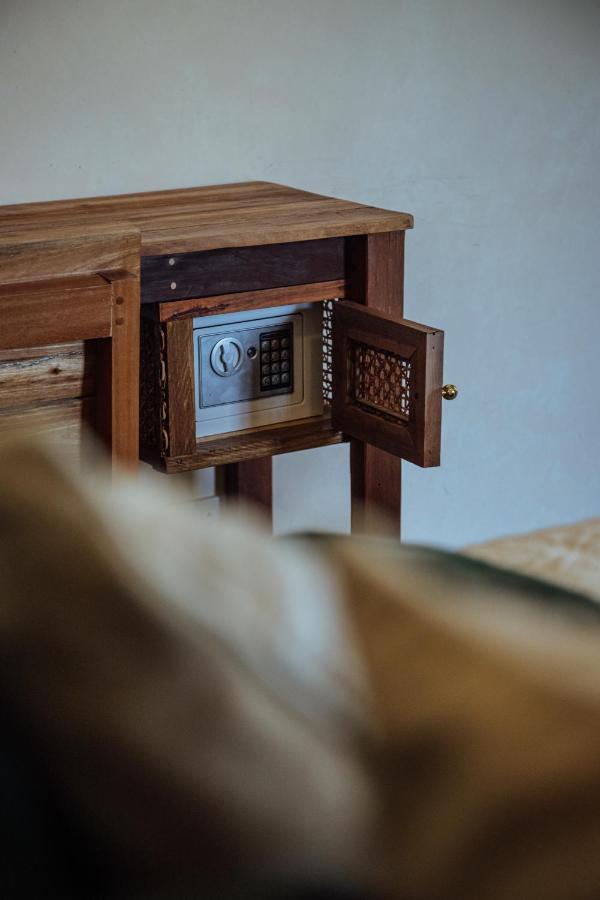 Vedya Boutique Hostel เจเนอรัลลูนา ภายนอก รูปภาพ